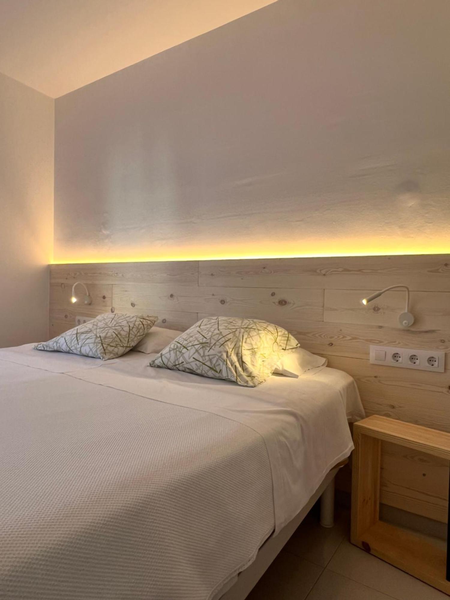 Hostal Rom Familiar Росес Номер фото